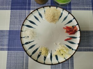 凉拌龙须菜（海藻）的做法 步骤2