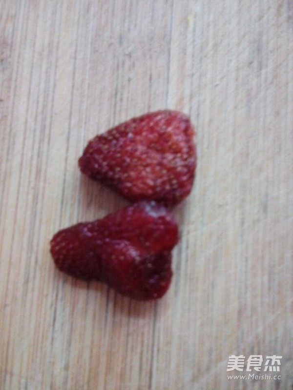 草莓干凉粉的步骤