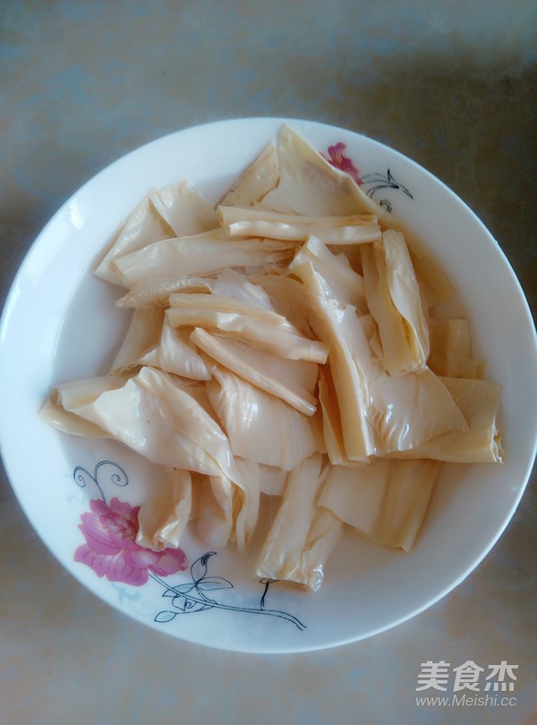 腐竹当归糖水的步骤