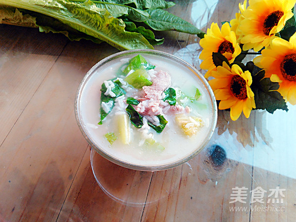 油麦菜瘦肉粥成品图