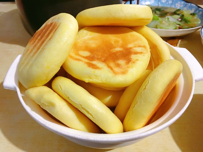 超级香的玉米小圆饼的做法