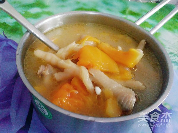 木瓜鸡爪丰胸去湿汤成品图