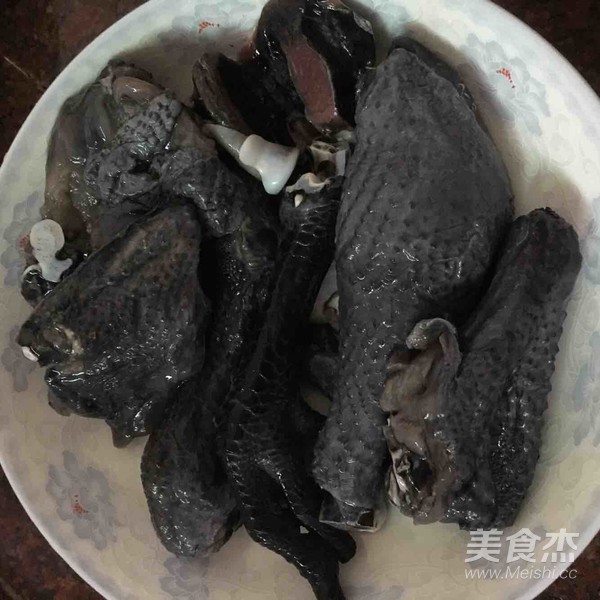 椰汁乌鸡汤的步骤