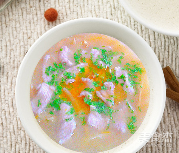 黄花菜肉汤成品图
