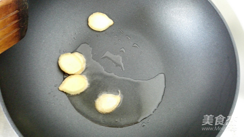 砂锅炖酸萝卜老鸭汤的步骤