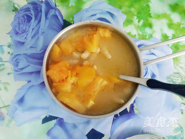 木瓜鸡爪丰胸去湿汤成品图
