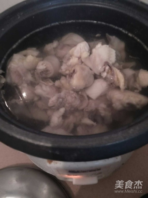 茶树菇鸡汤的步骤