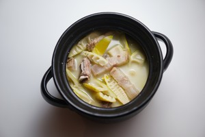 浓郁奶白的腌笃鲜（白汤的秘密）的做法 步骤6
