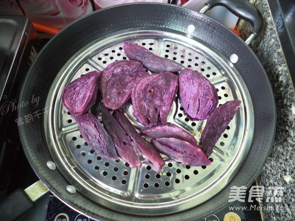 广东紫薯米网卷的步骤