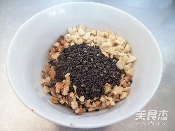广东钱仔米果的步骤