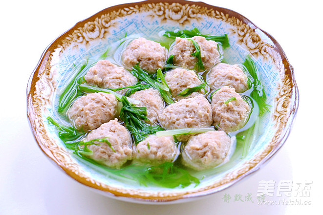 生汆肉丸青菜汤成品图