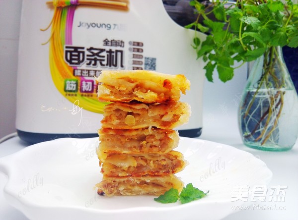 广东榨菜鲜肉千层饼成品图
