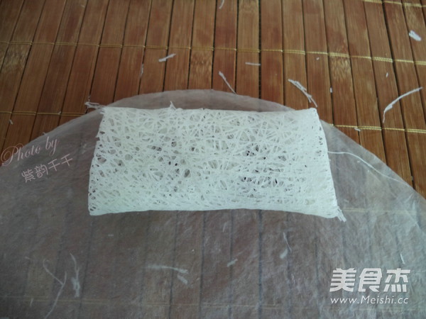 广东紫薯米网卷的步骤