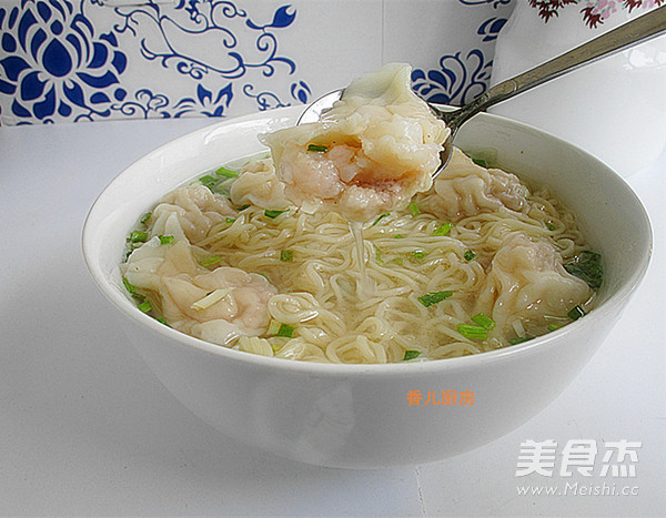 广东鲜虾云吞面的步骤