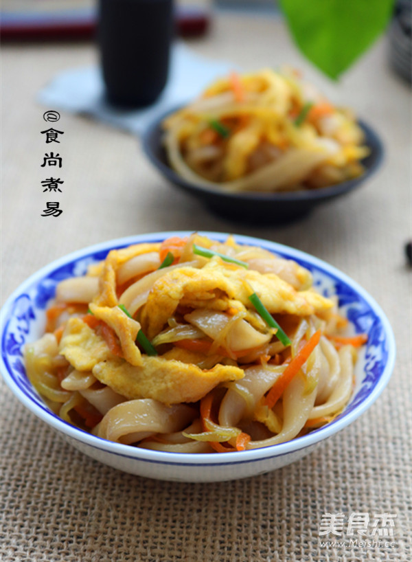 广东三丝炒河粉成品图