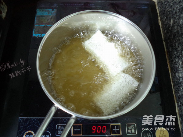 广东紫薯米网卷的步骤