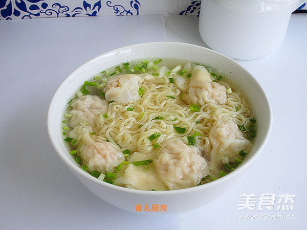广东鲜虾云吞面成品图