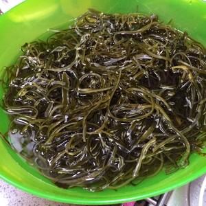 私房美味拌海带的做法 步骤3
