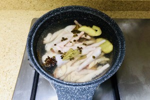 糟卤凤爪的做法 步骤2