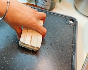 香椿拌豆腐的做法 步骤1