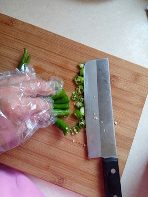 佐餐小菜-腌拌尖椒的做法 步骤2