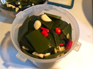 姥姥家❤️酸辣海带片的做法 步骤1