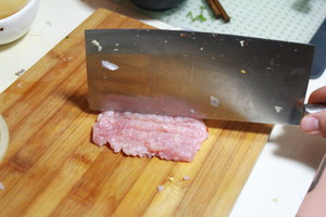 【新年家宴小菜】上海风味炸猪排的做法 步骤2