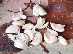 蒜蓉蘑菇（快手西餐）的做法 步骤1