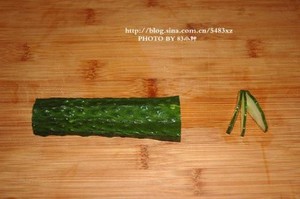 漂亮的黄瓜围片的做法 步骤3