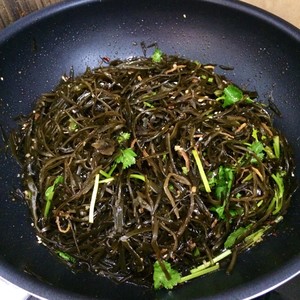 私房美味拌海带的做法 步骤8