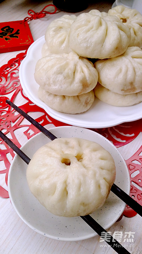 卷心菜酱肉包子成品图