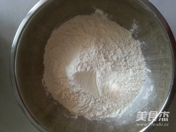 椒盐花卷的步骤