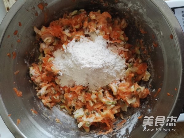 槐花饼的步骤