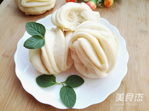 椒盐花卷的步骤