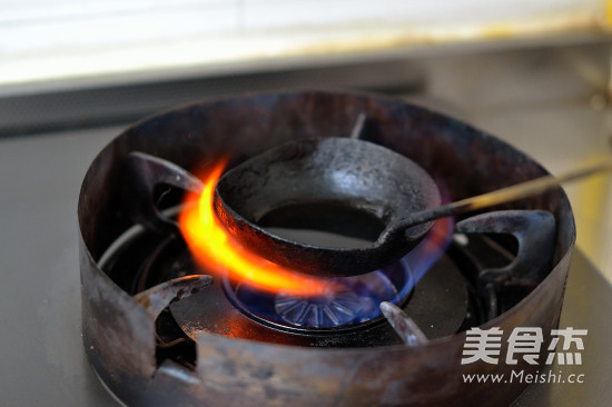 陕西油泼裤带面的步骤