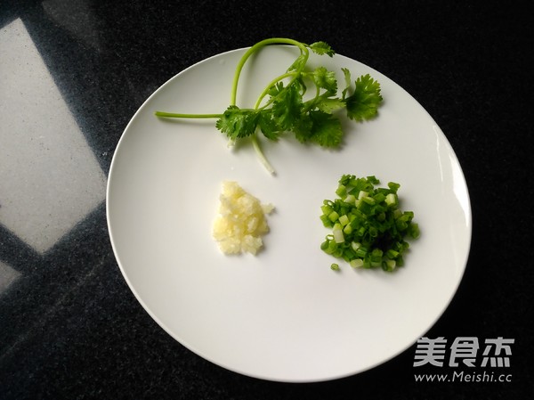 陕西油泼面的步骤