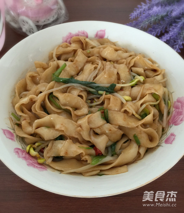 陕西油泼面成品图