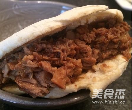 腊汁肉夹馍成品图