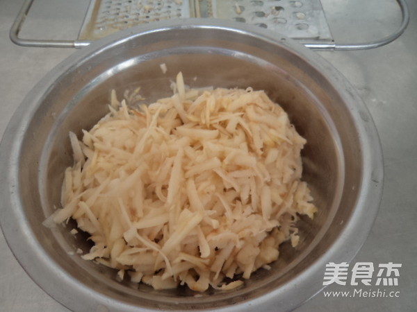 陕北洋芋擦擦的步骤