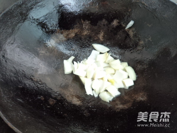 陕西裤带面的步骤