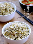 槐花麦饭