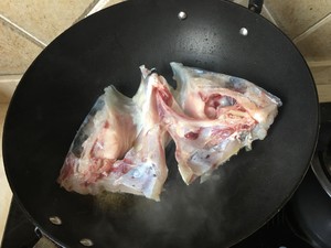 鱼头豆腐汤的做法 步骤5