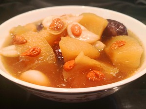 具有保健功效的煮苹果（苹果汤）的做法 步骤3