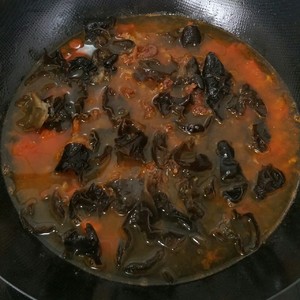 酸汤小酥肉的做法 步骤5