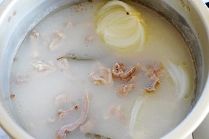 牛肉粉丝汤的做法 步骤4