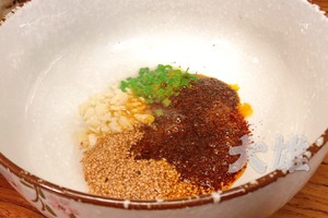酸汤面的做法 步骤6