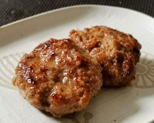 牛肉丸汤&香煎牛肉饼的做法 步骤15