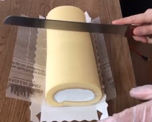 原味蛋糕卷（视频细节详解）的做法 步骤12