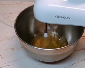 香葱肉松蛋糕卷这样做‼️满屋飘香（小视频食谱）的做法 步骤5