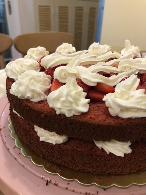 8寸三层红丝绒水果蛋糕【超详尽做法】【DIY生日蛋糕】的做法 步骤10